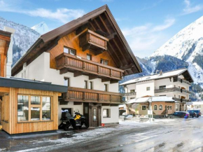 Comfortable apartment in L ngenfeld with ski storage